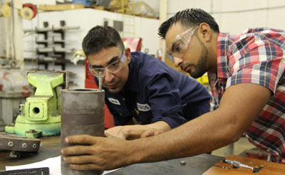 mechanical maintenance students