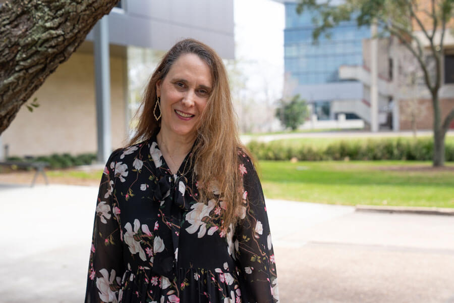 Photo outside of Tami.