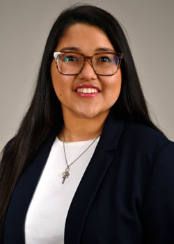 Portrait photo of Maria T. Grimaldo